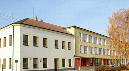 škola