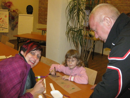 Výroba lampiónů - Hospodářský dvůr Bohuslavice - sraz Babyonline 2014