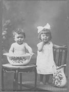 V lavoru je moje spokojená babička v roce 1918