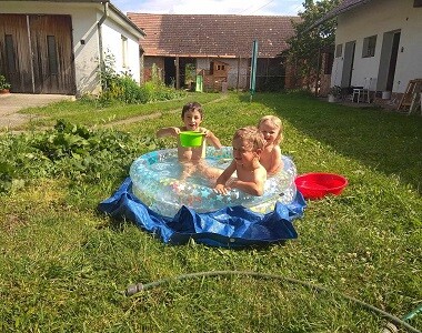 7. Daneček už má Týdeníčky téměř vyplněné, dokonce zvládl i některé bonusové úkoly