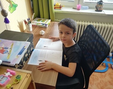 Filípek má po třech týdnech práce s Týdeníčky lepší soustředěnost