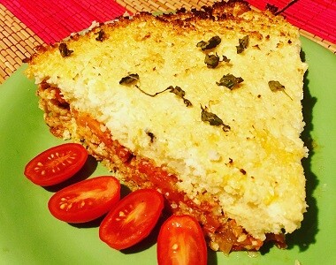 Recept na masový koláč s květákovou peřinkou