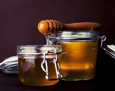 Cukr nebo med nebo náhradní sladidla?