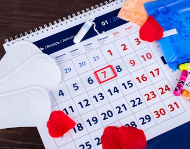 Oddálení menstruace (jak oddálit menstruaci)