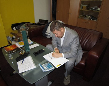 10. Tomio Okamura coby zaměstnavatel