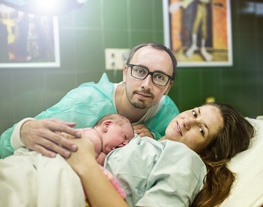 Otec u porodu aneb psychologie páru při porodu