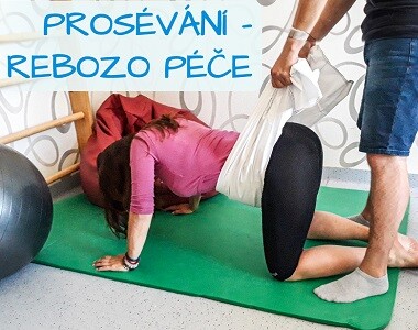 Poloha před porodem: prosévání – rebozo péče