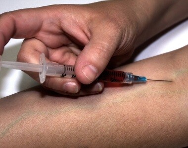 Očkování proti klíšťové encefalitidě