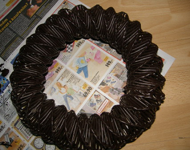 Výroba věnce z papíru