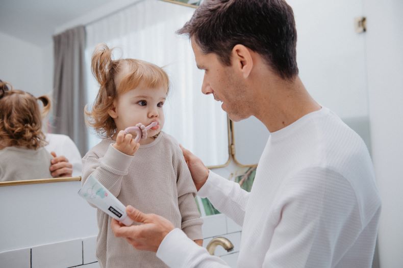 https://www.babyonline.cz/files/media/6vmfshnqw3gmfgwxcyby9zszrey2o2tk.jpg