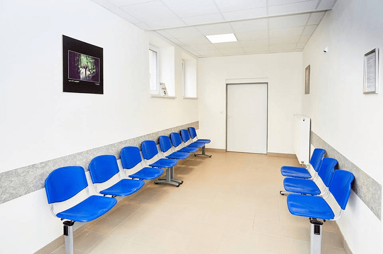 Nemocnice SlanýČekárna před těhotenskou poradnou