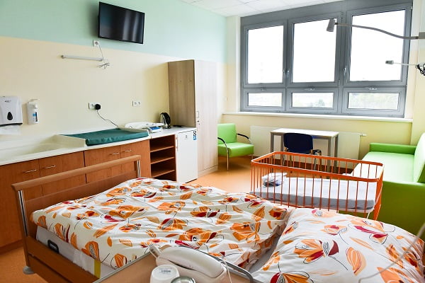 Nemocnice České Budějovice, a.s.Nadstandardní pokojNa oddělení šestinedělí mohou maminky využít nabídky nadstandardního pokoje.