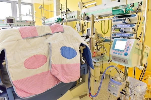 Nemocnice České Budějovice, a.s.Neonatologie – RES a Intermediární péče – operační sál