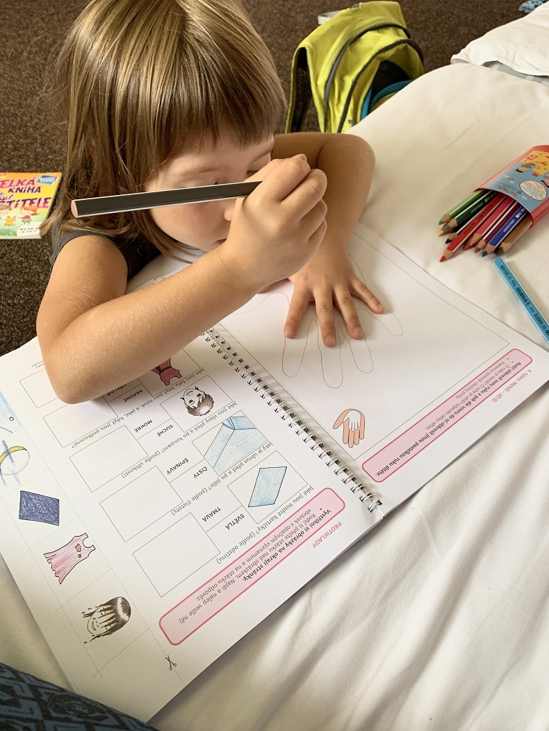 https://www.babyonline.cz/files/media/qvdn4duxc8mxgj90qhn0fsu4mdovx3rf.jpeg