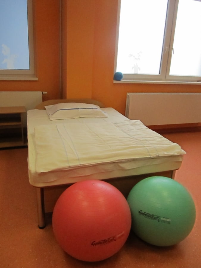 Klatovská nemocnice a.s.Vybavení porodního boxu - relaxační lůžko