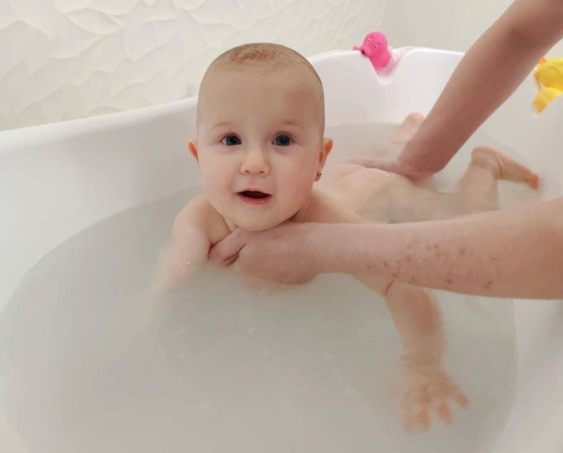 https://www.babyonline.cz/files/media/sdxaxr7yl2bwt5g2arpqgt4fvewpzbge.jpg