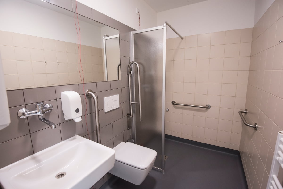 Oblastní nemocnice Příbram, a.s.Sociální zařízení porodního pokoje