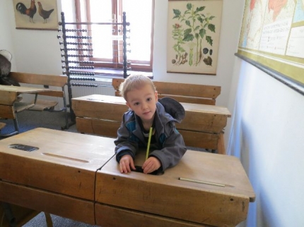 150) Zimní výlety -muzeum hraček II