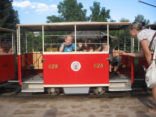 40749