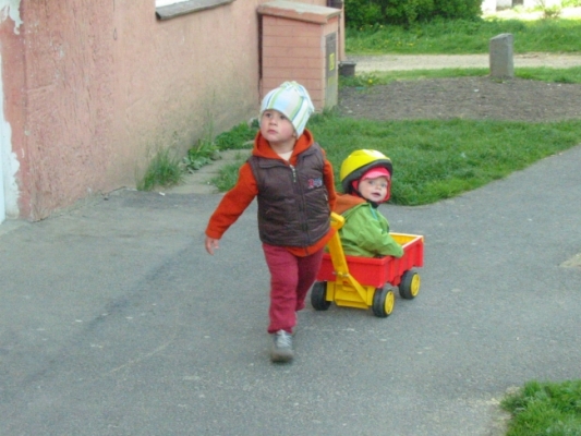 58560