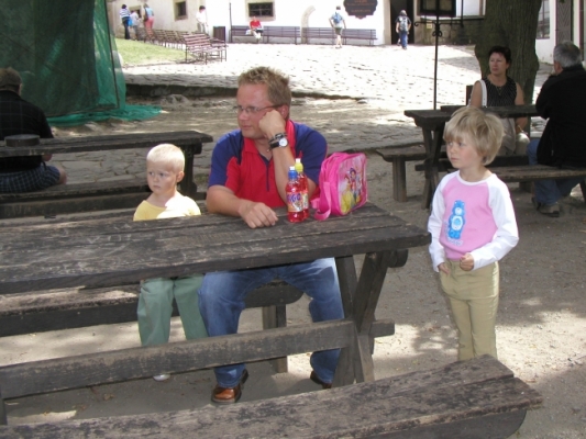 2004