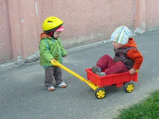 58561