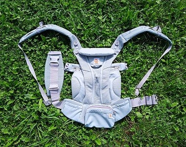 Nosítko Omni Breeze mě překvapilo prodyšností, je perfektní do každého počasí