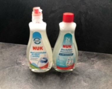NUK Mycí koncentrát spolehlivě odstraní mastnotu a je šetrný k pokožce rukou
