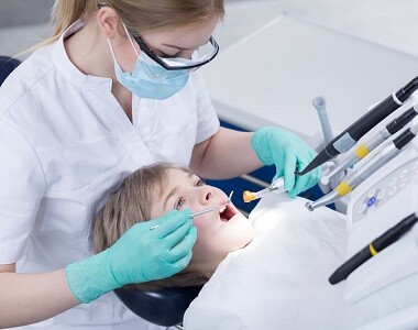 Fluoridy v prevenci zubního kazu