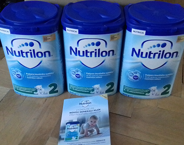 Testování mléka Nutrilon 2