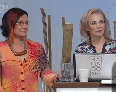 Video: Sexuální výchova dospívajících a kniha „Co se od kamarádek nedozvíš“ v televizi
