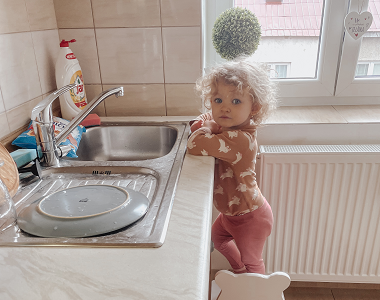 Kamila ve 28. TT začíná pociťovat každodenní domácí stereotyp, přemýšlí nad novými činnostmi