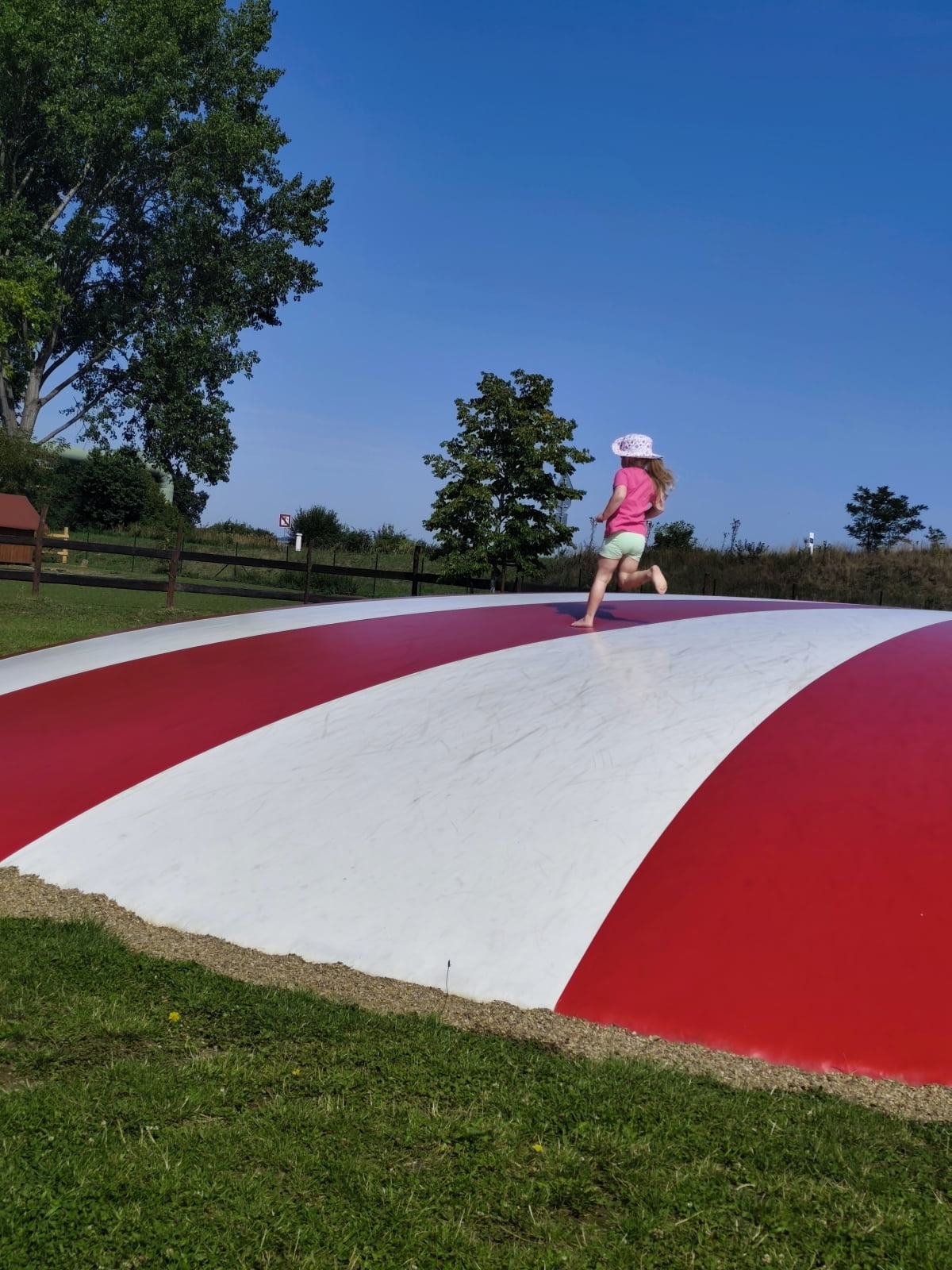 Zoopark Zelčín skákací "balón"