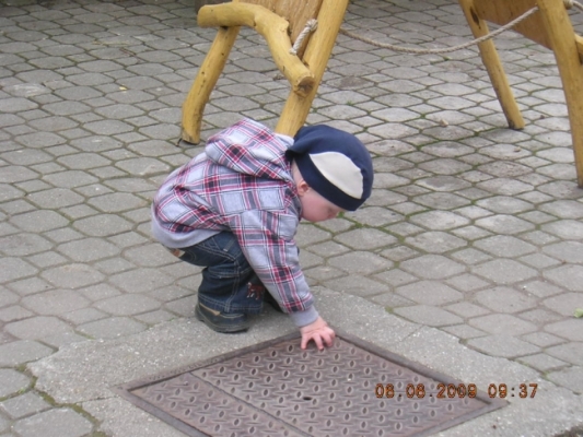 62171