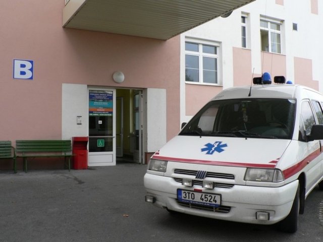 Sdružené zdravotnické zařízení Krnov, p.o.Vchod do porodniceVchod do porodnice je v nemocničním sektoru B