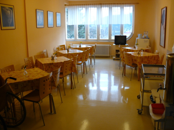 Orlickoústecká nemocnice, a.s. - Gynekologické a porodnické odděleníJídelní kout
