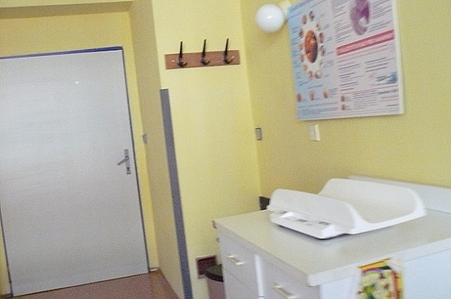 Oblastní nemocnice, a.s. - Klaudiánova nemocniceOddělení šestinedělí - standardní pokoj