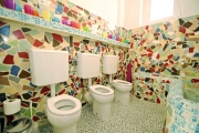 ...a všechny koupelničky máme krásně barevné...